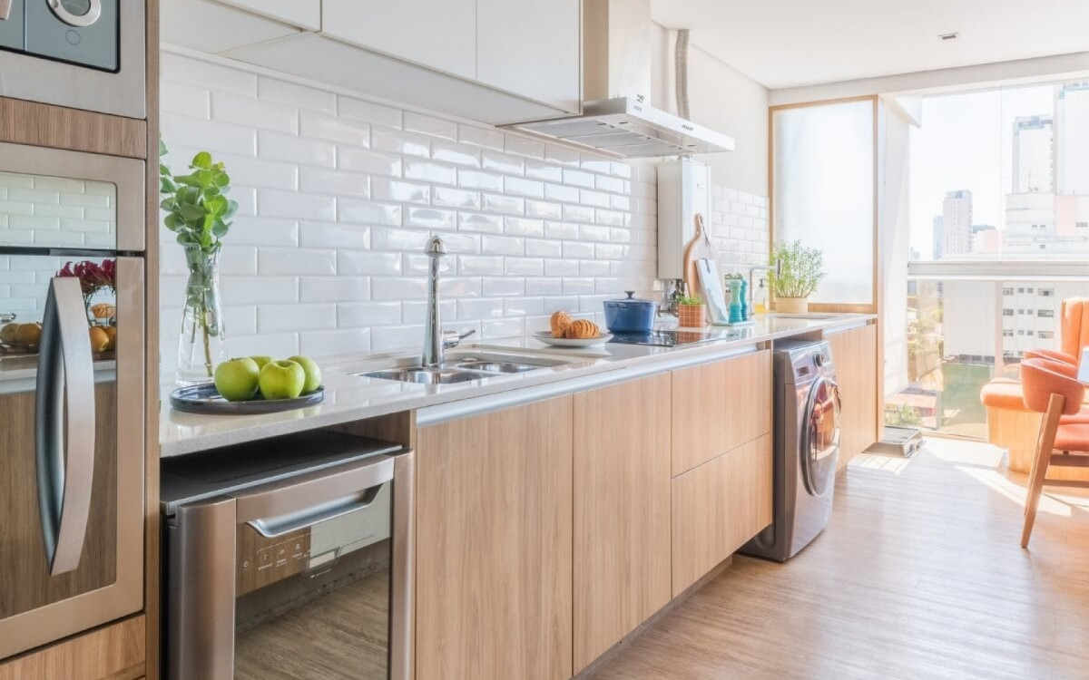 Conv&iacute;vio social na cozinha traz novos estilos de decora&ccedil;&atilde;o para o espa&ccedil;o (Projeto: Studio Guadix | Imagem: Guilherme Pucci)