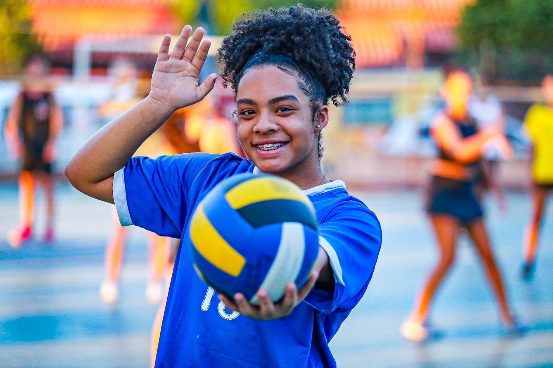 Giovana Barros, 14 anos, contou que o vôlei foi o esporte que a encantou e trouxe um ar de esperança - Rafael Barreto / PMBR