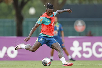 Mourinho aposta em Vini Jr para prêmio Bola de Ouro