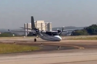 Avião faz pouso forçado no aeroporto de Sorocaba; veja vídeo
