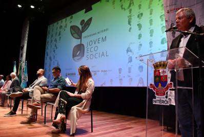 Prefeitura forma 450 alunos na segunda turma do Niterói Jovem EcoSocial