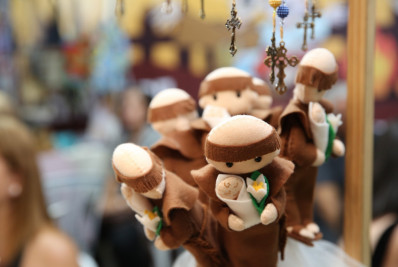 Padroeiro de Nova Iguaçu e Caxias, Santo Antônio é celebrado com festas na Baixada