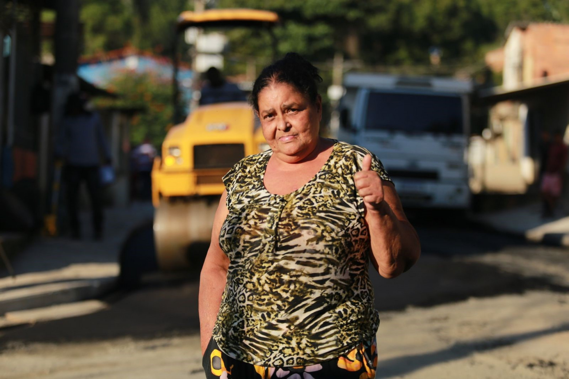 A moradora Ana L&uacute;cia destacou que o asfalto ir&aacute; valorizar mais o bairro - Rafael Barreto/PMBR