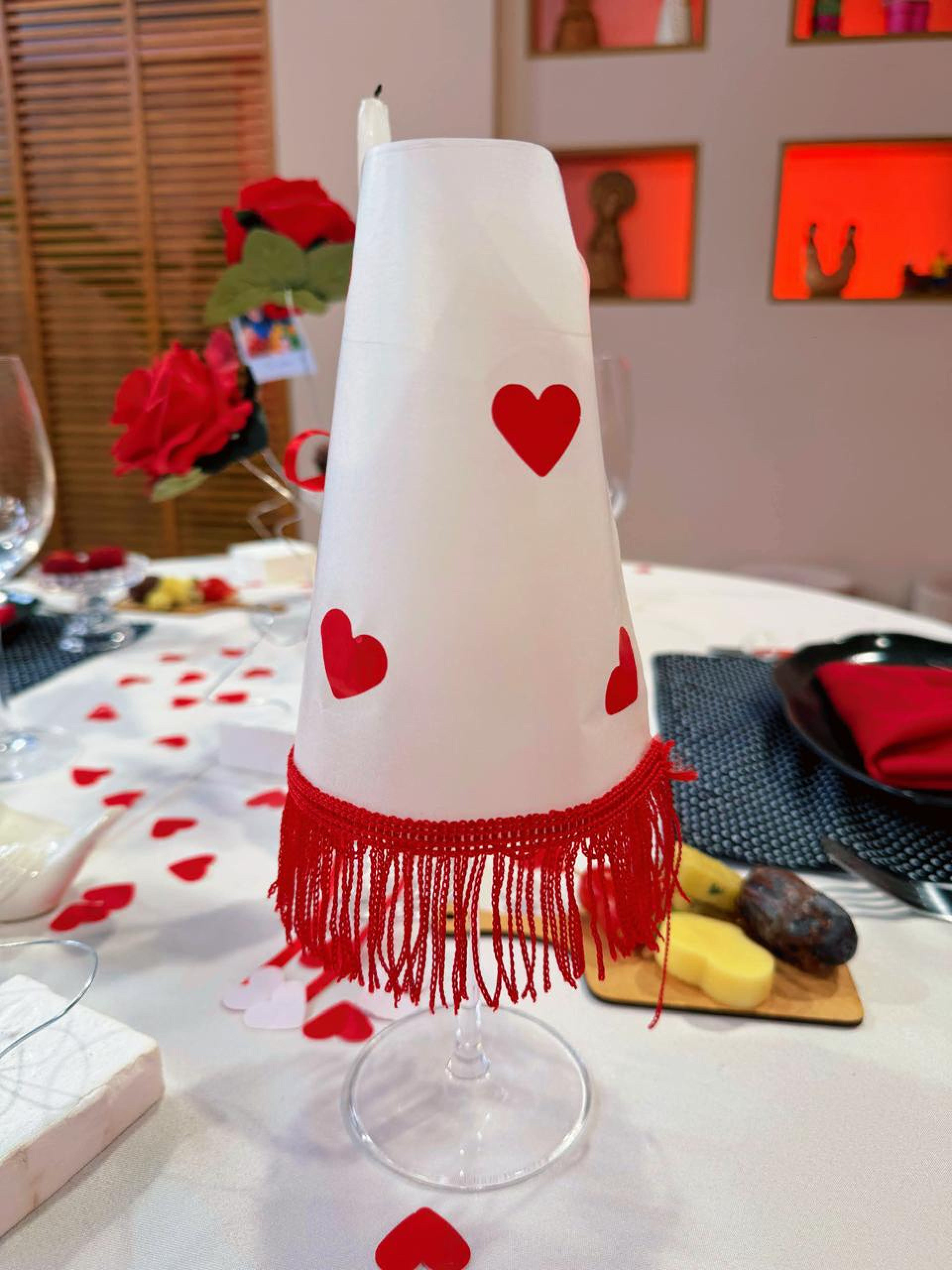 Mini Abajur feito com taça de vinho