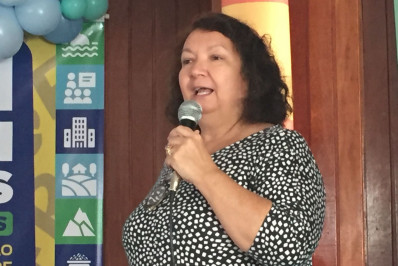 Professora da rede municipal concorre ao 