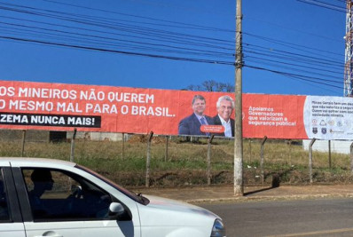 Sindicatos da segurança em MG pagam outdoor com elogio a Tarcísio e Caiado para criticar Zema