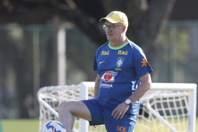 Jornal espanhol contesta escolha de Dorival na zaga da Seleção: 'Deixa mais dúvidas'