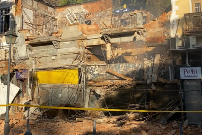 Incêndio destrói prédios, lojas e atinge vegetação no Centro Histórico