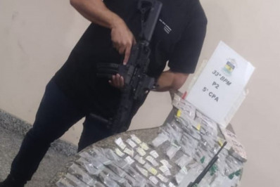 Dois homens são presos pela polícia no morro da Fortaleza