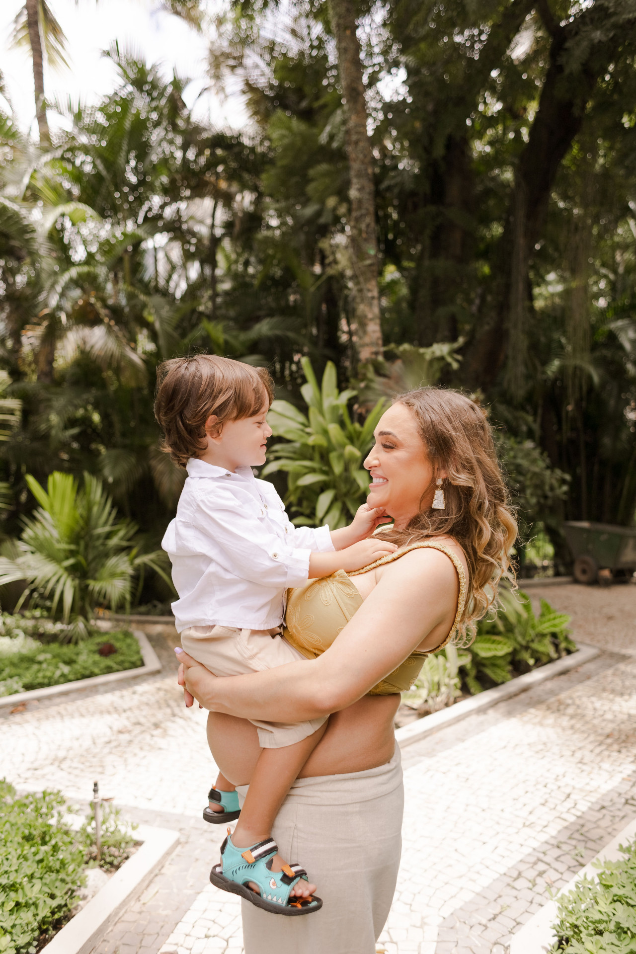 Daniela é mãe do Davi, diagnosticado com autismo 