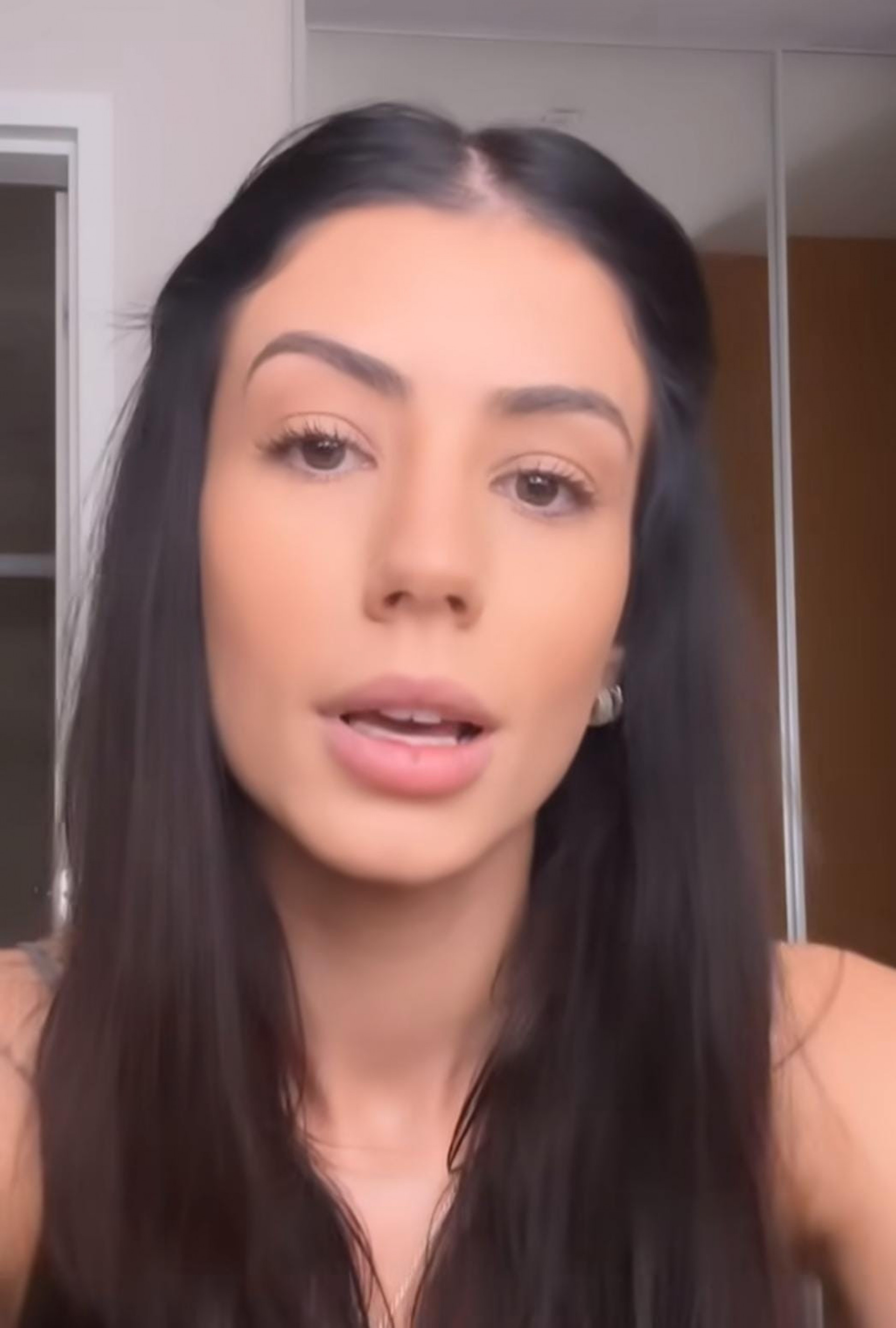 Maria Lina se pronuncia ap&oacute;s ser acusada de fazer 'turismo' em trag&eacute;dia do Sul - Reprodu&ccedil;&atilde;o / Instagram