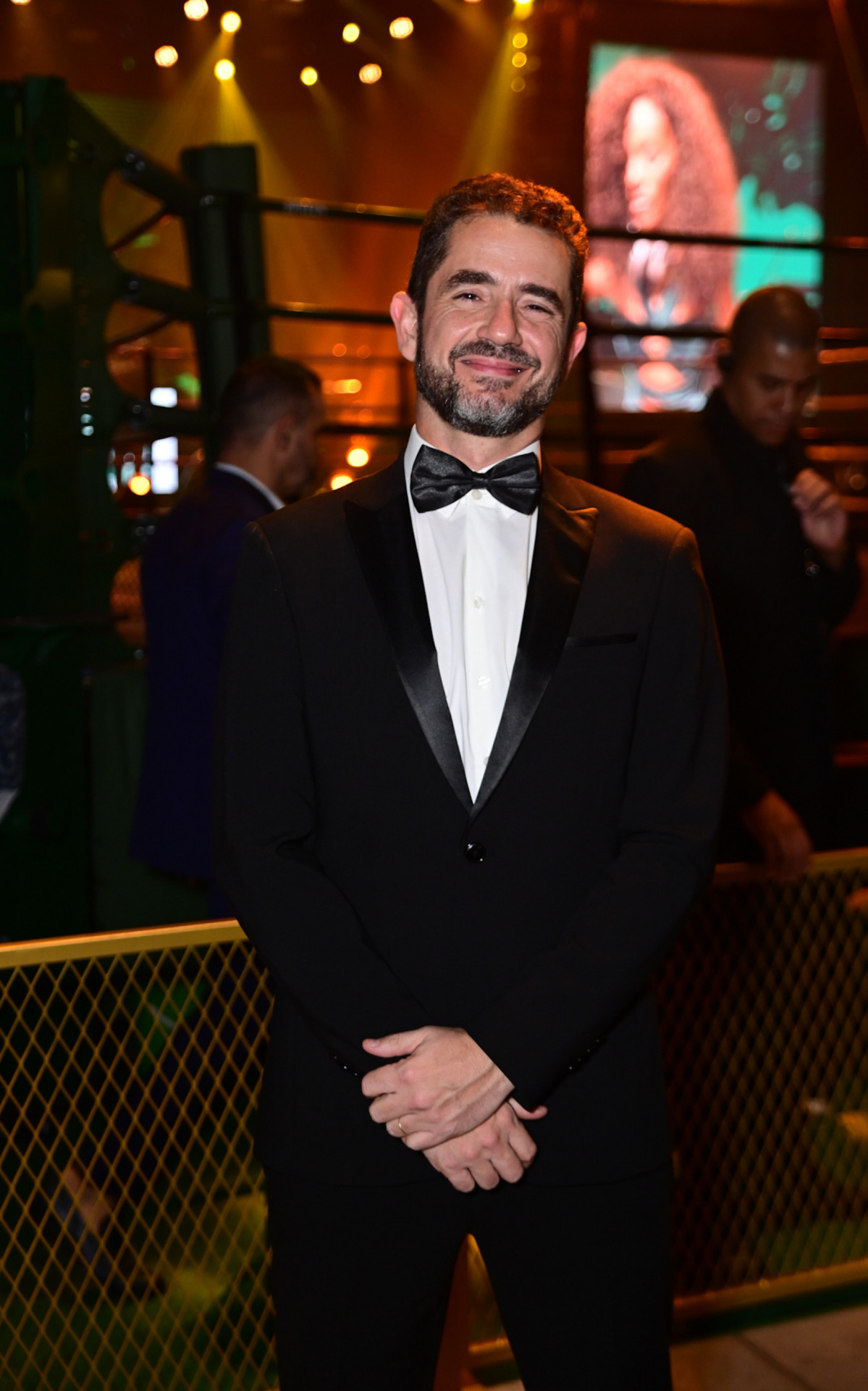 Felipe Andreoli marca presença em luta de Anderson Silva e Chael Sonnen