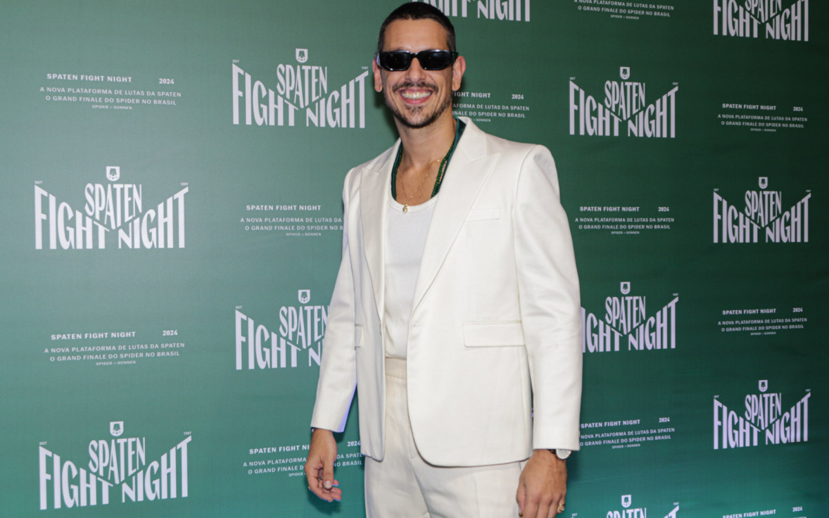 João Vicente marca presença em luta de Anderson Silva e Chael Sonnen