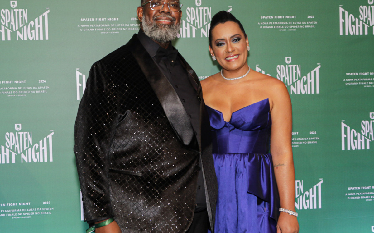 Péricles e a mulher, Lidiane Faria, marca presença em luta de Anderson Silva e Chael Sonnen