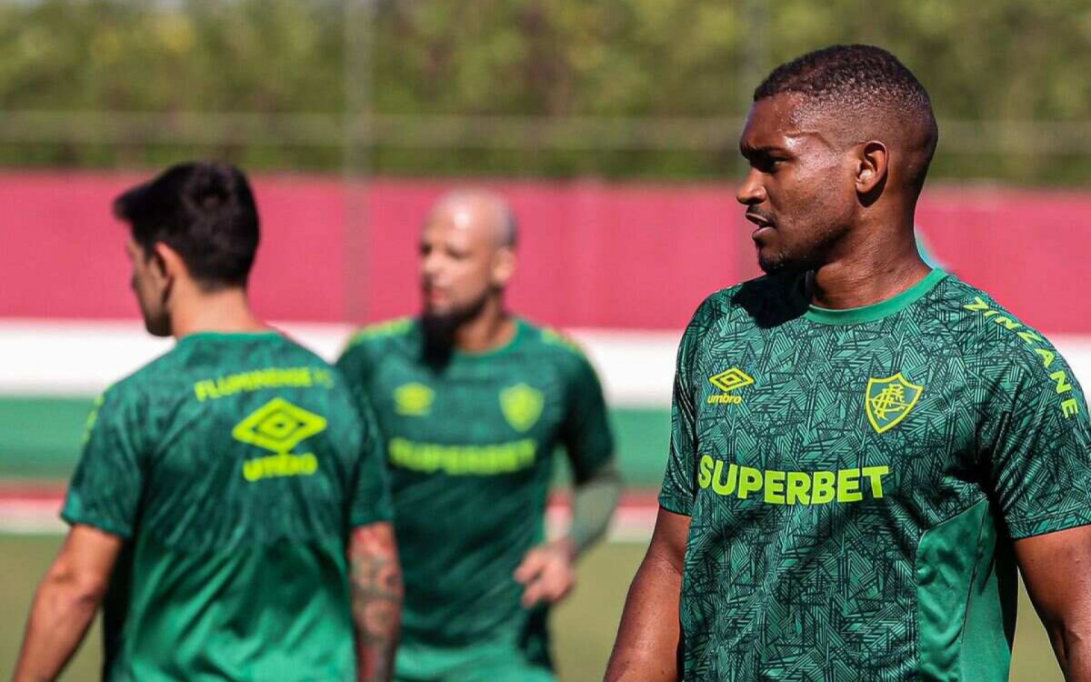 Marlon pode completar 100 jogos pelo Fluminense: &#8216;Jamais imaginei&#8217;