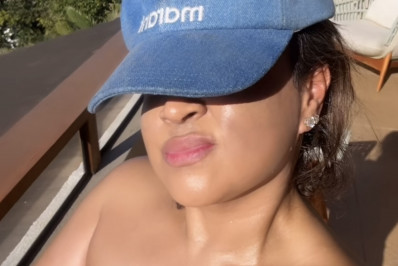 Preta Gil faz topless para renovar bronzeado: 'Solzinho na laje'