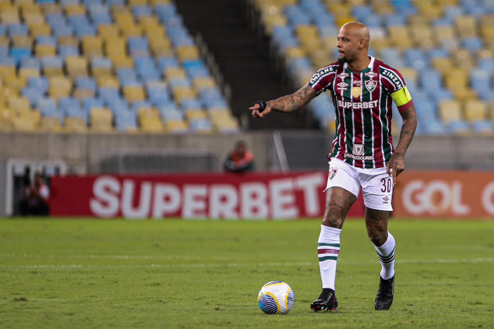 Felipe Melo em a&ccedil;&atilde;o pelo Fluminense - Marcelo Gon&ccedil;alves/Fluminense