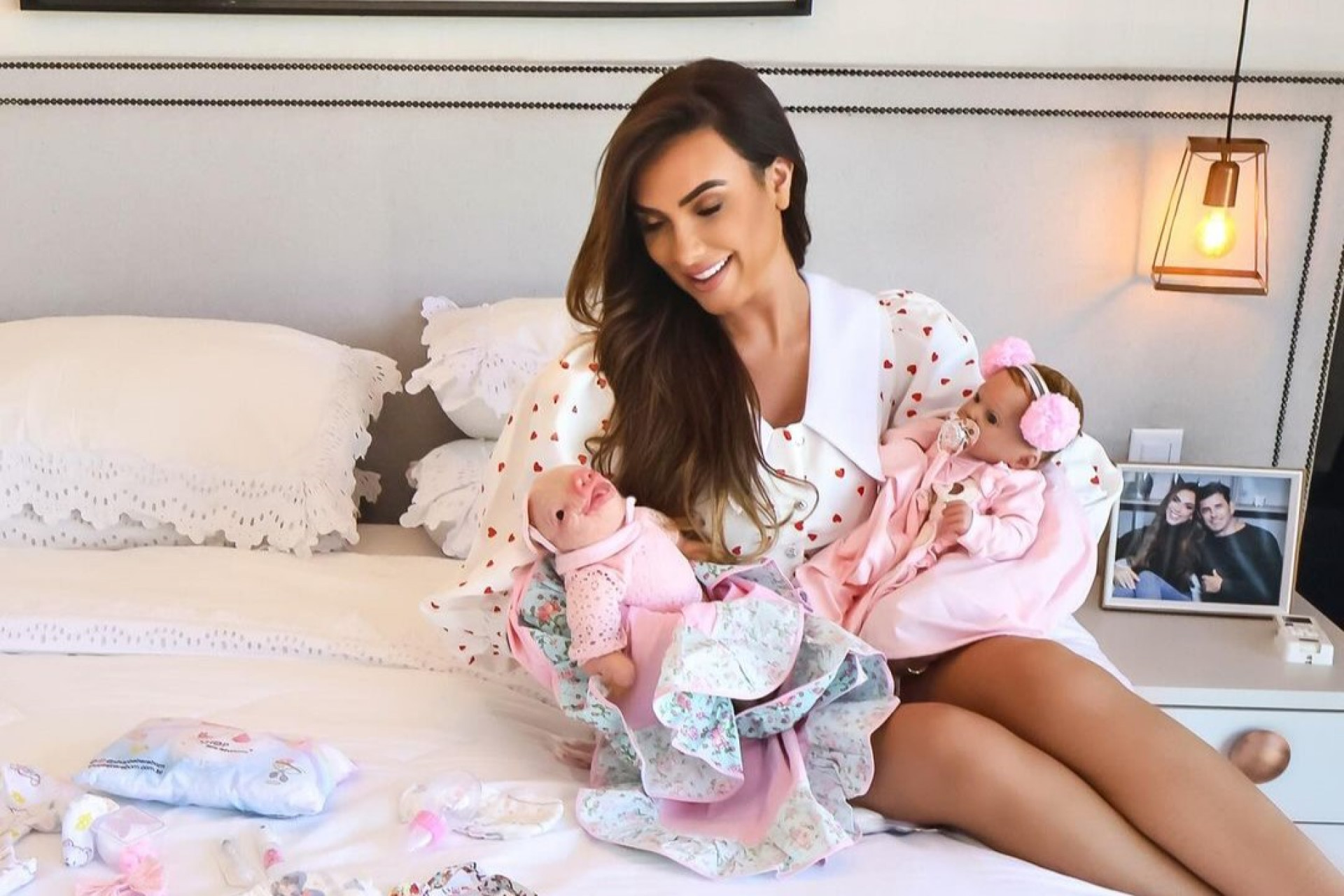 Nicole Bahls ganha bonecas realistas com traços humanos e de porco - Reprodução / Instagram