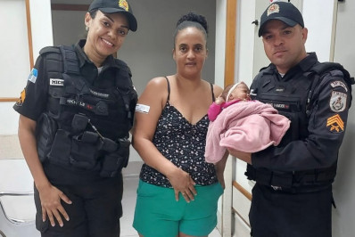 Policiais salvam vida de bebê em Três Rios