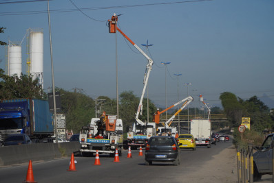 Ilumina São Gonçalo é implementado na RJ-104