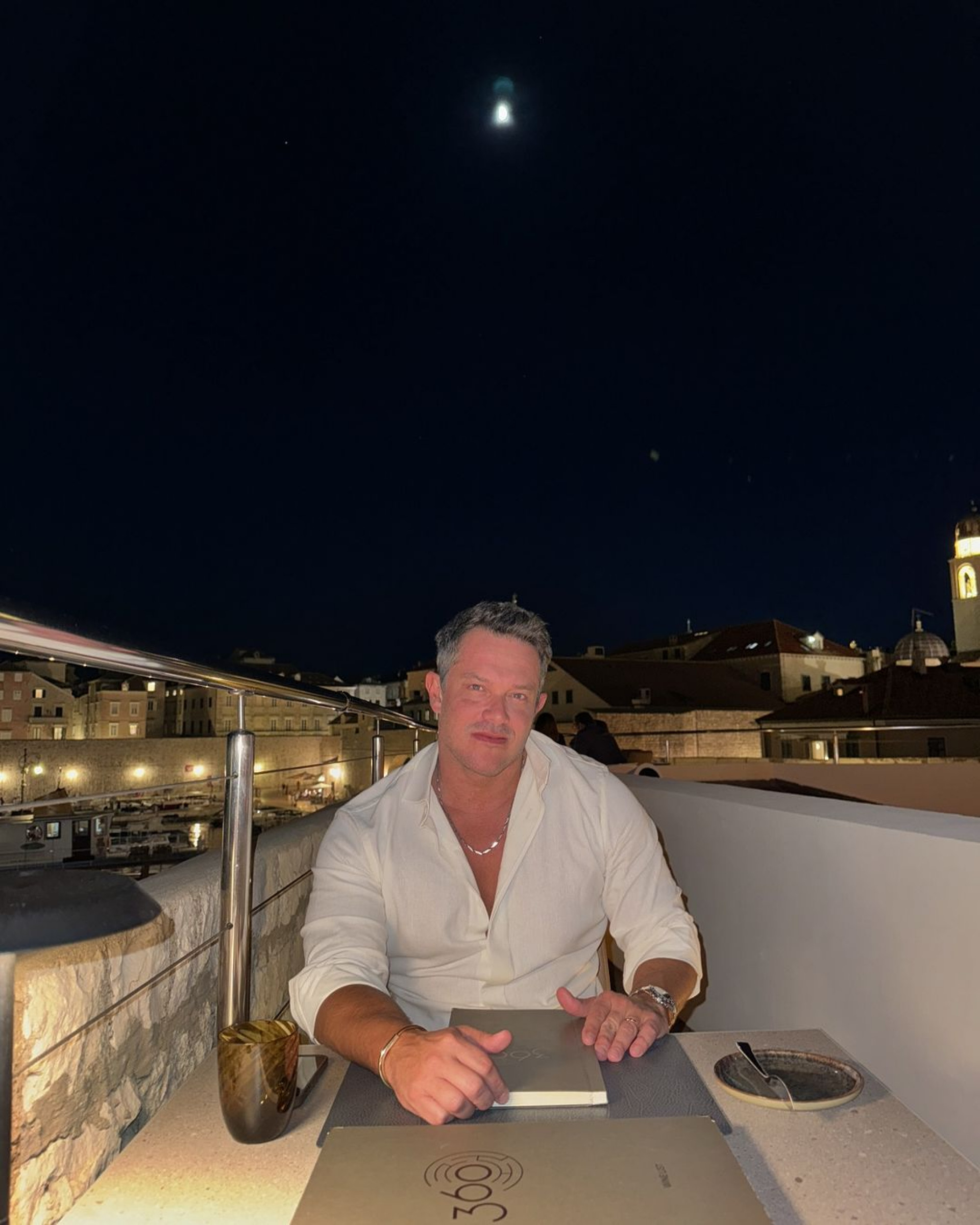 Isabella Santoni compartilha registros da lua de mel com Henrique Blecher - Reprodução