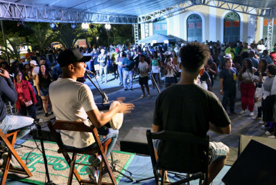 ‘Samba do Calçadão’ agita o sábado em Barra Mansa