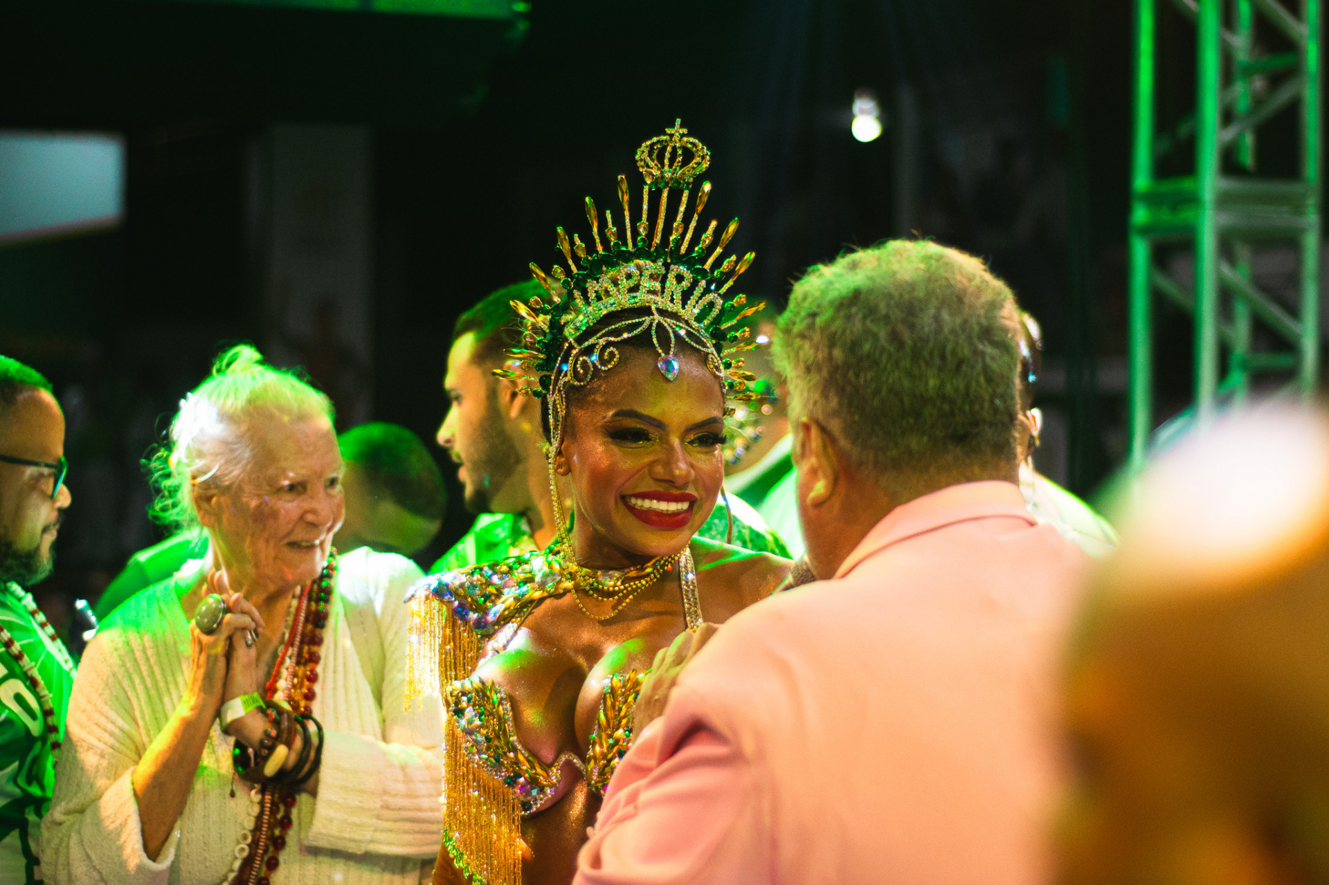 Quitéria Chagas é coroada rainha de bateria do Império Serrano - Rodolfo Teixeira / Divulgação