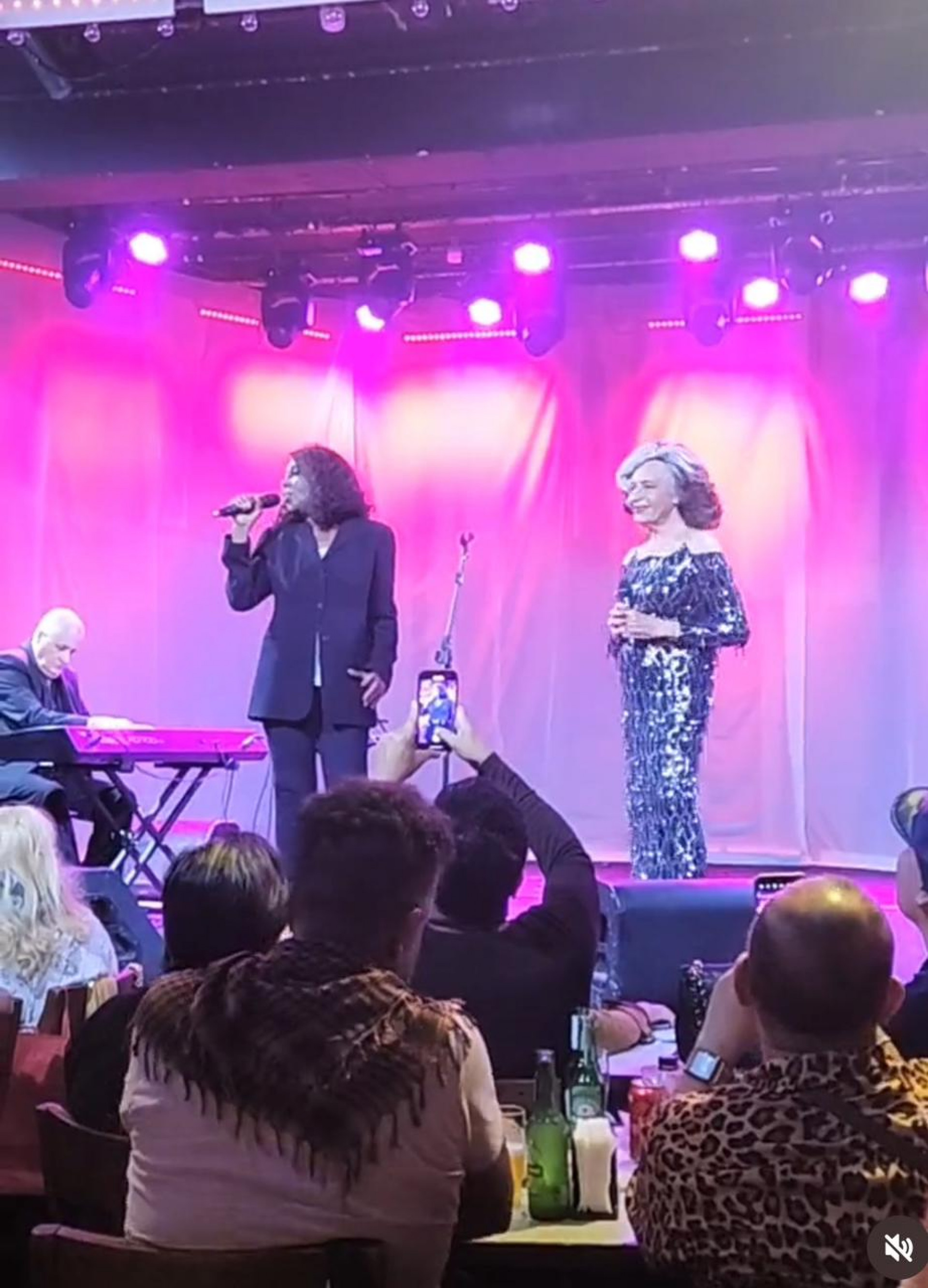 A cantora Watusi fez participa&ccedil;&atilde;o especial no show - Reprodu&ccedil;&atilde;o / Instagram