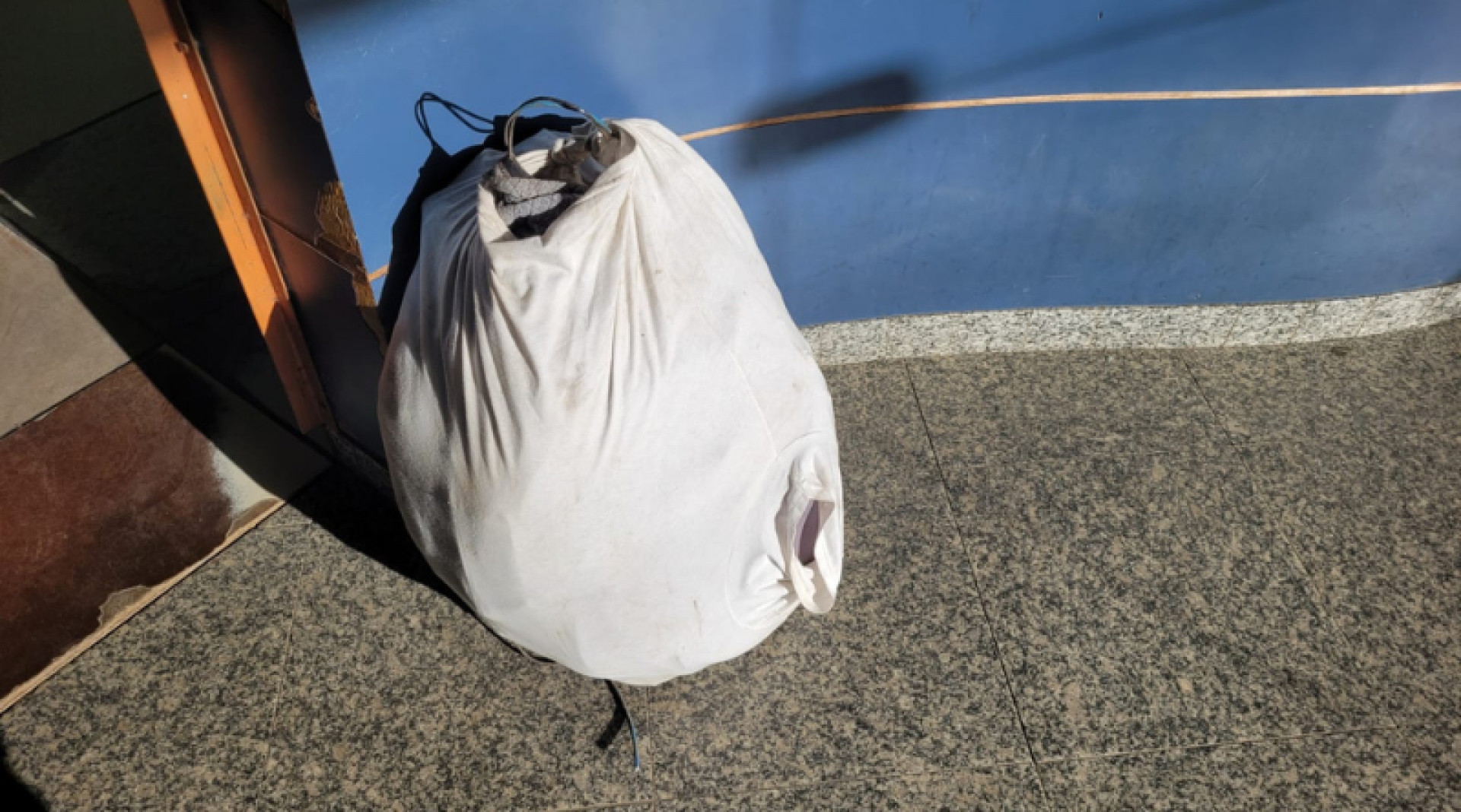 Saco com os cabos furtados