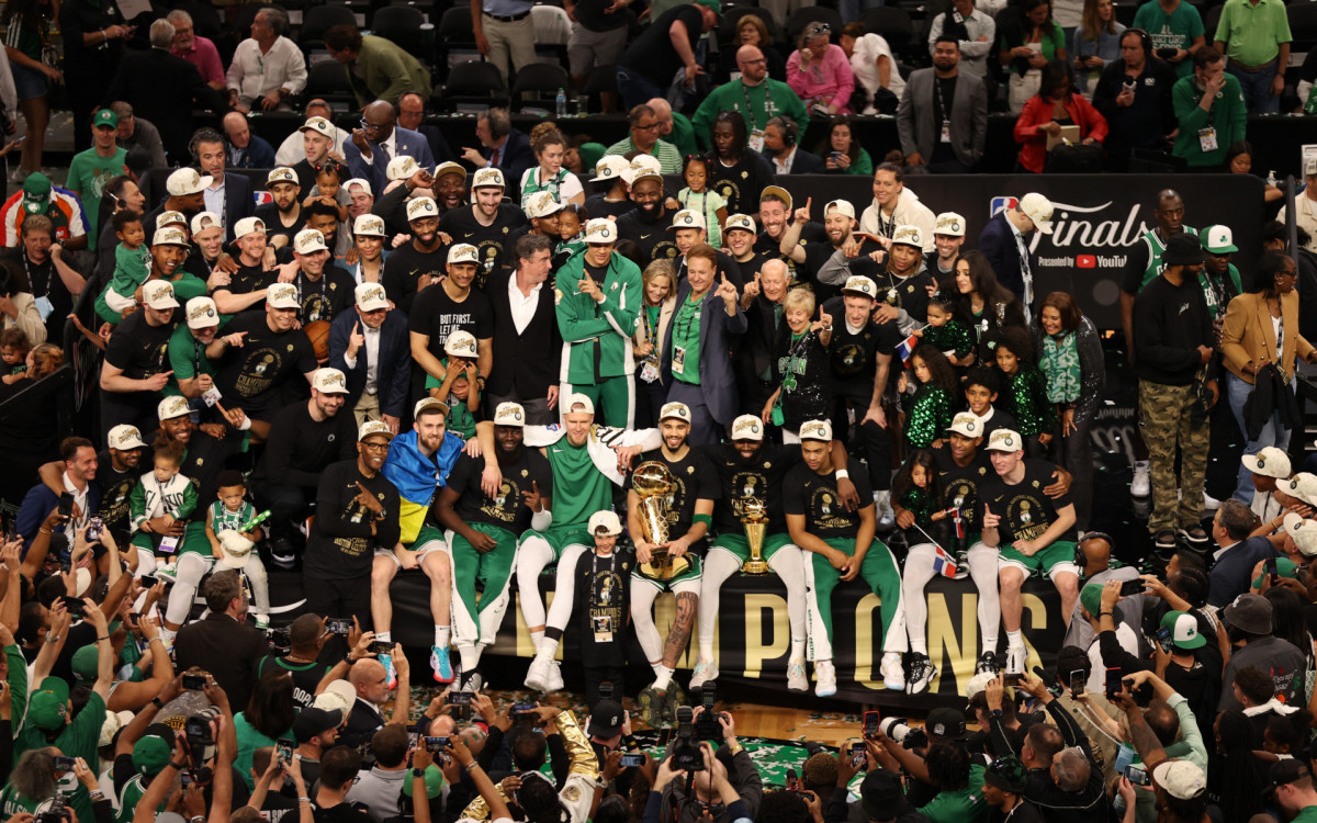 Boston Celtics conquistou o 18º título e se isolou como maior campeão da NBA - AFP