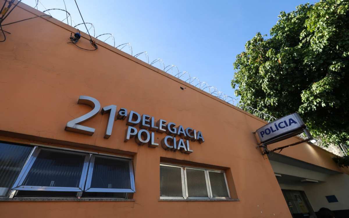 Bandidos tentavam roubar uma motocicleta, quando houve um confronto - Renan Areias/Agência O DIA