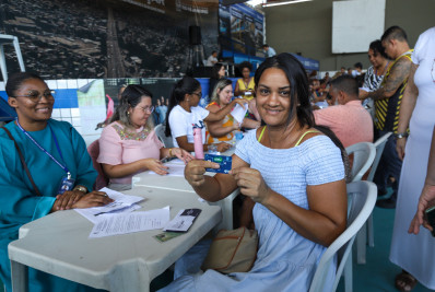 Entrega do segundo lote do Cartão Recomeçar segue no Centro Cultural Meritiense