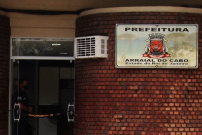 Operação do MP e Civil mira envolvidos em desvio milionário em Arraial; empresário é preso