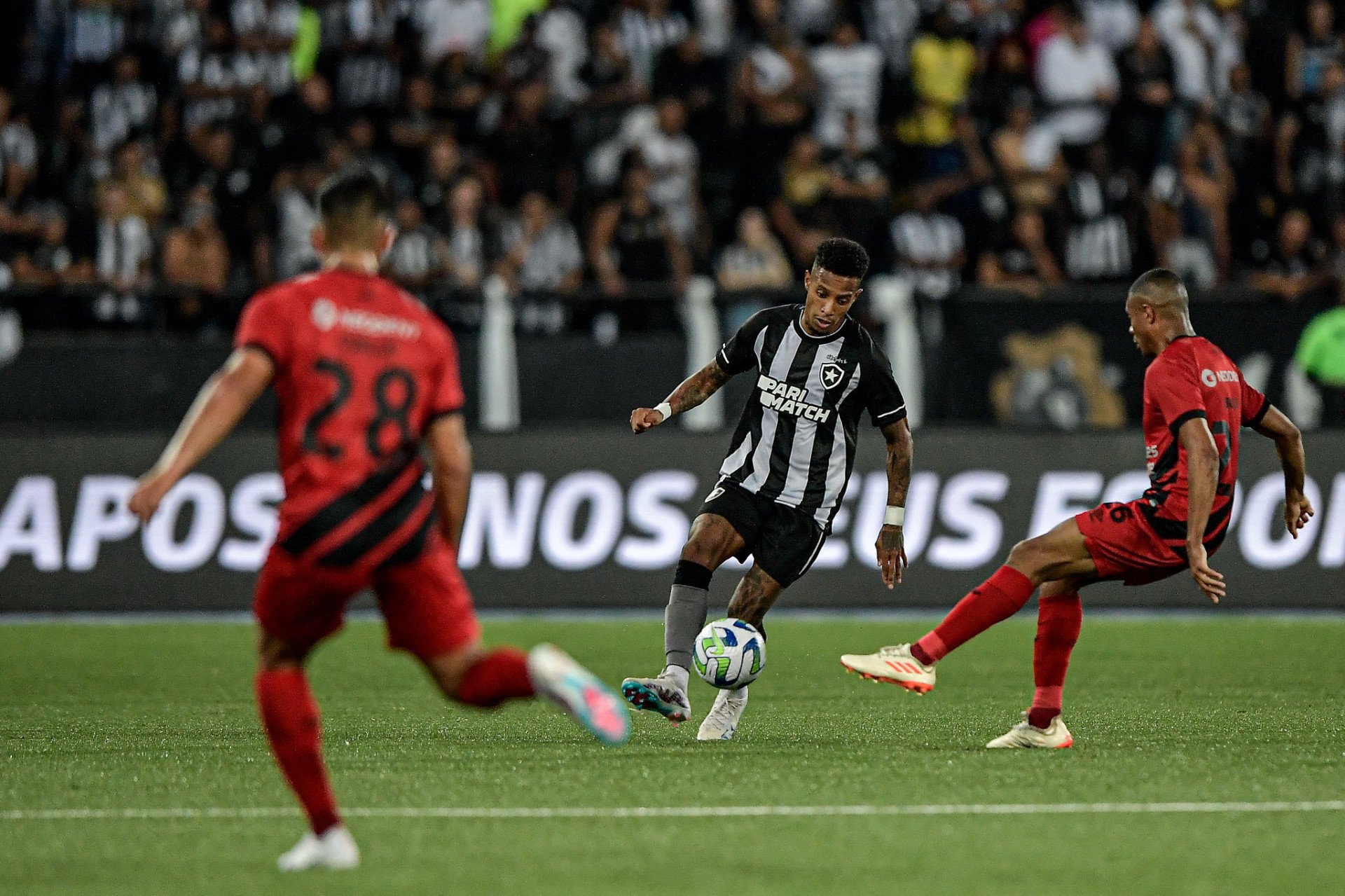Lance de Botafogo x Athletico-PR na Copa do Brasil 2023 - Thiago Ribeiro/Botafogo