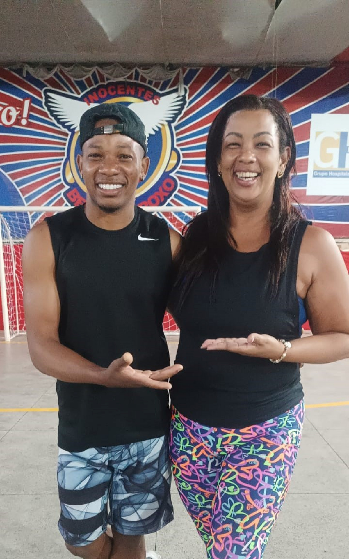 O professor Yago Sensação com uma das adeptas da modalidade a ex-rainha do Carnaval do Rio de Janeiro, Patrícia Maranhão