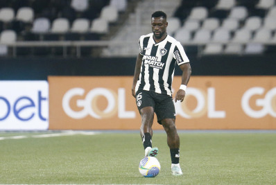 Apesar do gol no último lance, Bastos vê empate do Botafogo com sabor de derrota