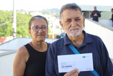 Mais de 600 Cartões Recomeçar são entregues em Queimados