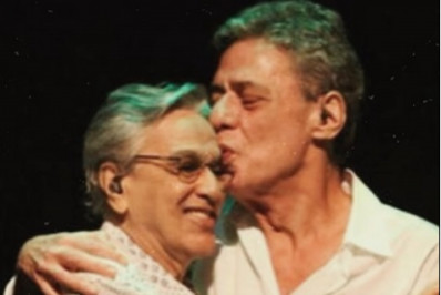 Chico Buarque completa 80 anos e recebe homenagens de famosos
