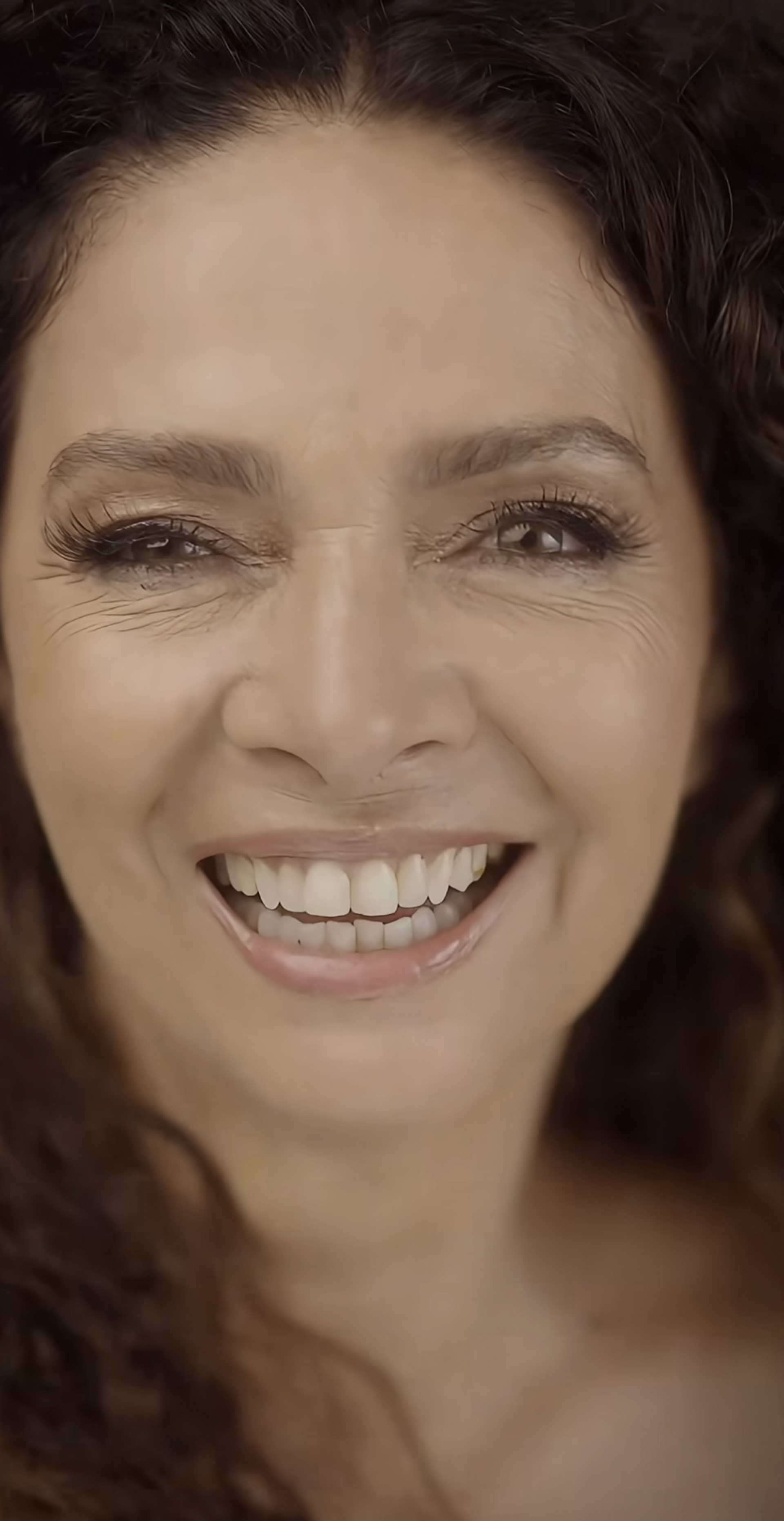 Claudia Ohana reflete sobre autoestima aos 61 anos - Reprodução