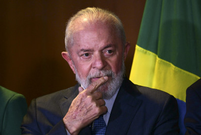 Lula volta a criticar Campos Neto e diz que presidente do BC tem 'viés político'