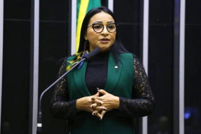 Silvia Waiãpi diz que perda de mandato por decisão do STF é fruto de preconceito