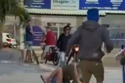 Ex e atual saem no tapa por causa de homem internado em hospital de Arraial do Cabo