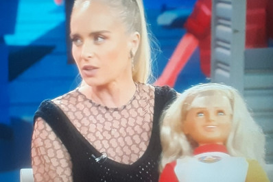 Vídeo! Angélica se surpreende com revelação de Rafael Portugal sobre boneca: 'Preocupada'