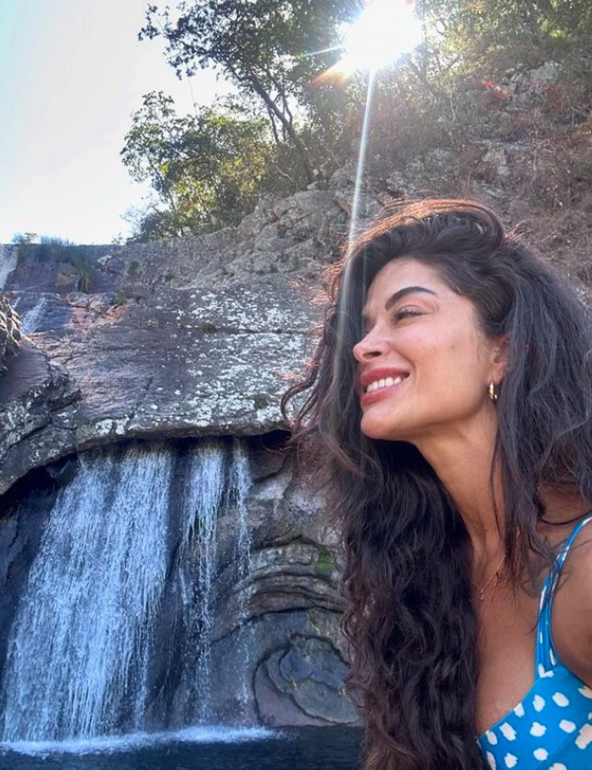 Aline Campos tamb&eacute;m aderiu &agrave; t&eacute;cnica de transplante de sobrancelha - Reprodu&ccedil;&atilde;o / Instagram