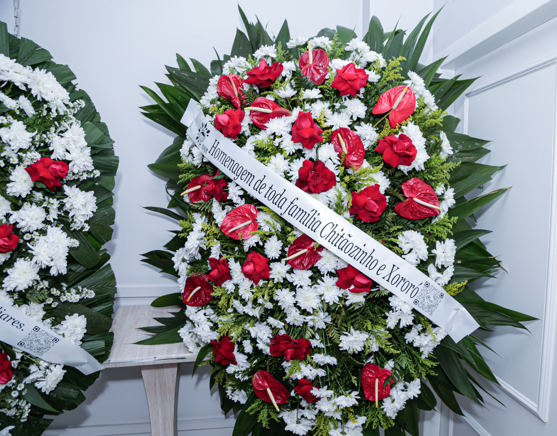 Familiares, amigos e famosos se despedem no velório do cantor sertanejo Chrystian, em São Paulo - Van Campos/Agnews