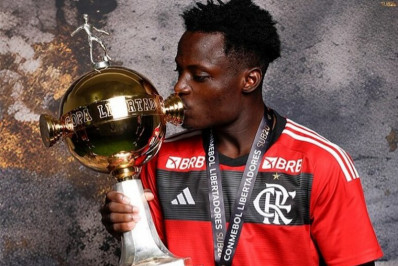 Flamengo não deve exercer a opção de compra de atacante nigeriano do sub-20