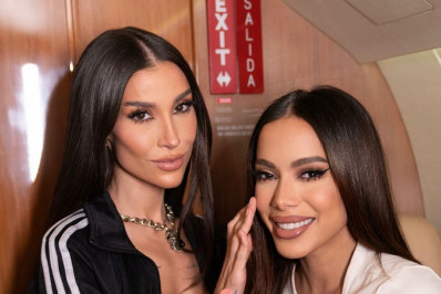 Bianca Andrade se declara para Anitta após entrevistar e maquiar cantora: 'Injeção de motivação'