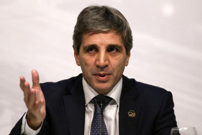 Após rumores, ministro da Economia da Argentina garante rumo econômico do governo