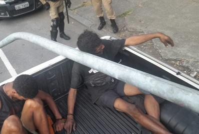 Homens são presos em flagrante com poste de energia furtado