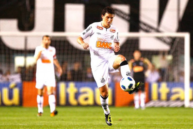 Ex-meia afirma que bateu pênalti de cavadinha contra o Flamengo por promessa a Neymar